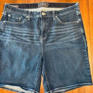 Torrid Dark Blue Sky High Skinny 7in Inseam Denim Shorts. Shipped USPS Priority